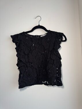 Deal💯Black Lace Flutter Sleeve Top